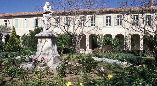 hebergement_Maison-diocesaine_Nimes